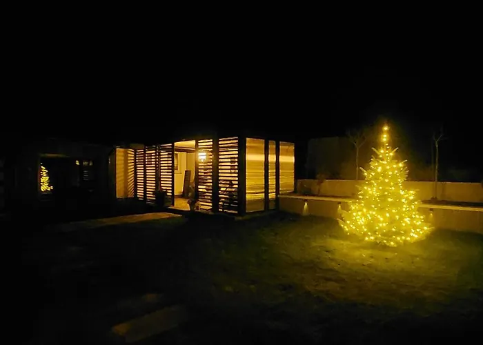 Landbruecke بيت للعطل غروسشوناو